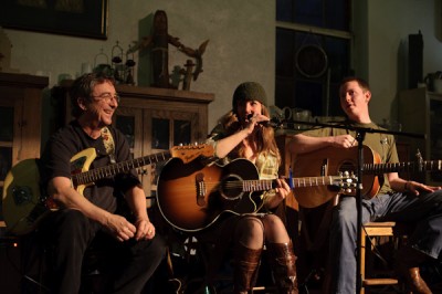 With Terry 'Buffalo' Ware and Susan Herndon at the Chouse, March 2010